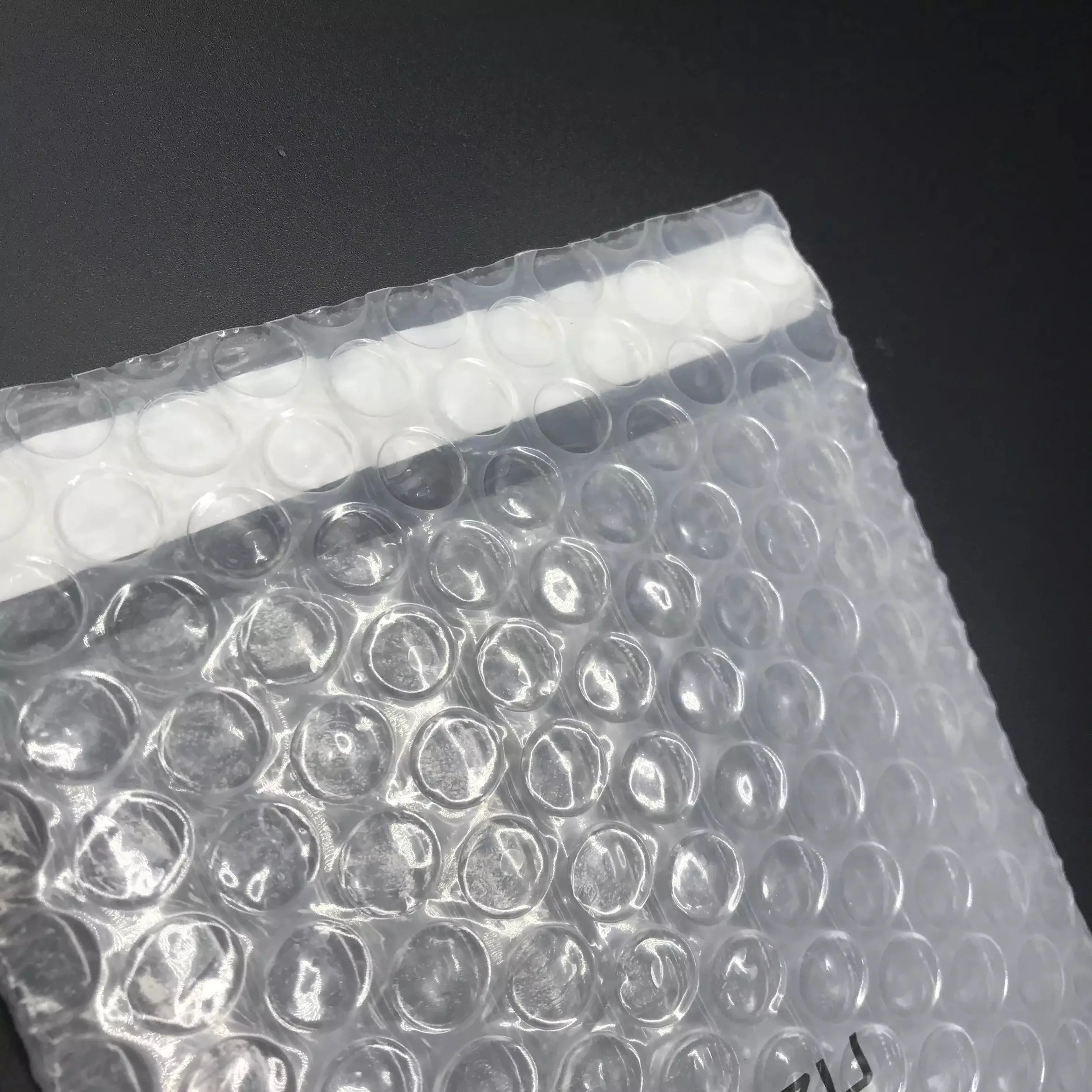 Tiết kiệm chi phí với túi xốp bong bóng chất lượng cao